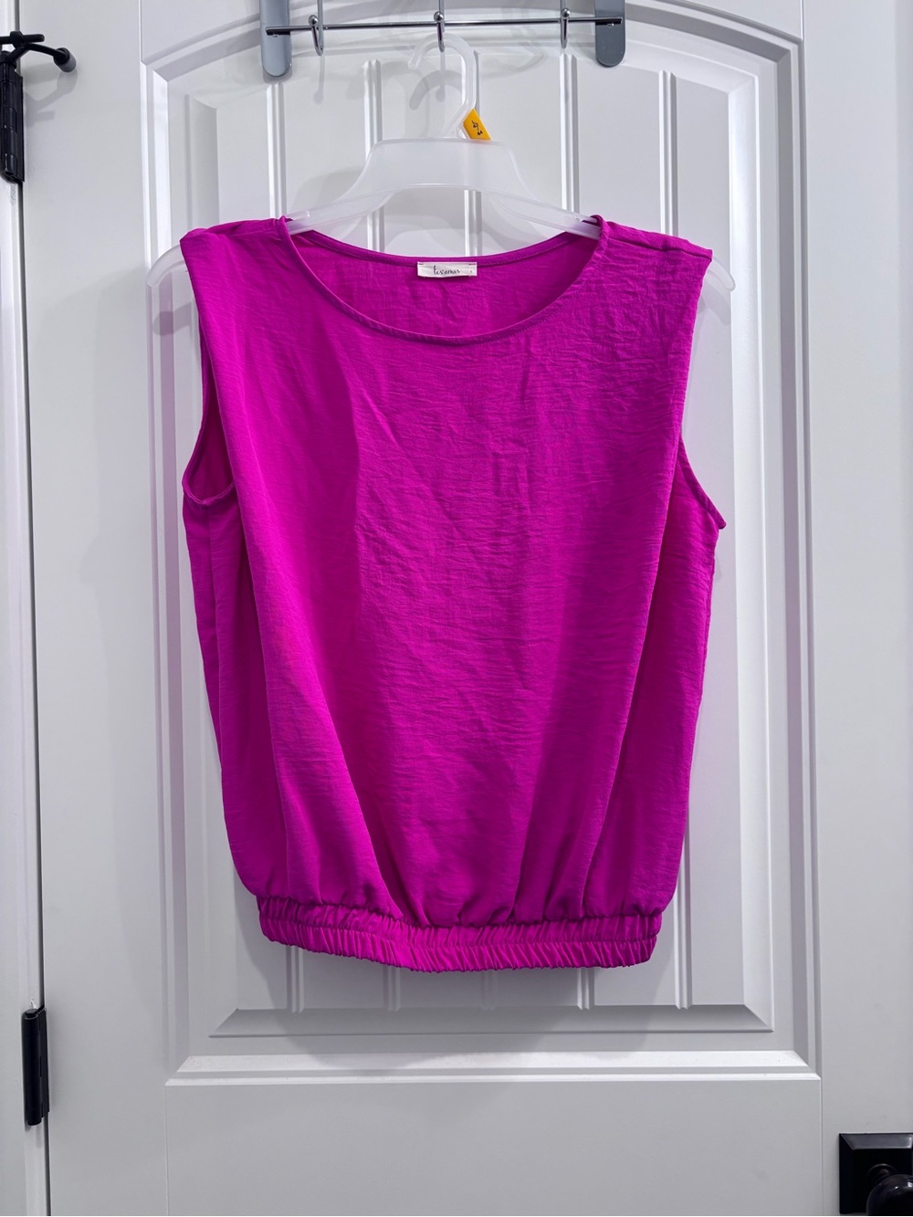Sleeveless Blouson Tank Top in Fuchsia